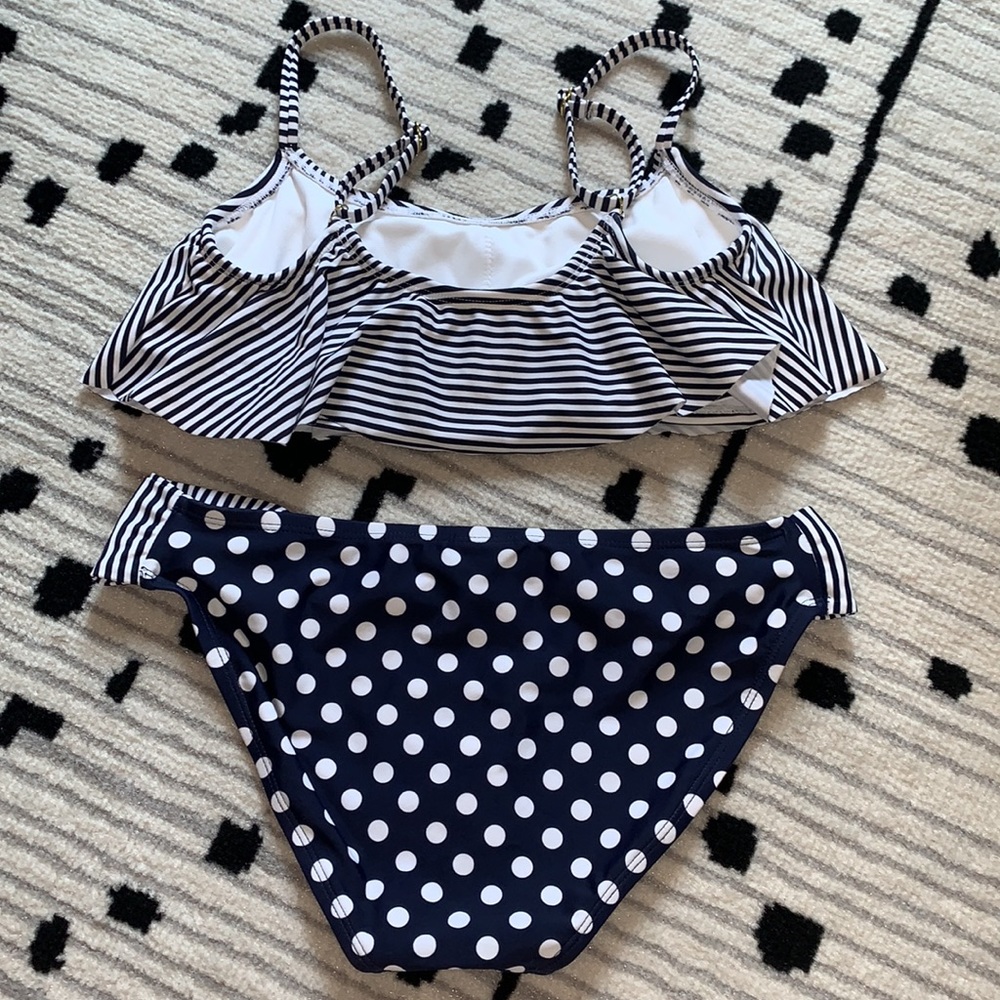 Bikini - Picture 4 of 4